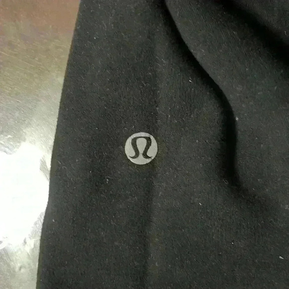 Lululemon leggings - Picture 5 of 9